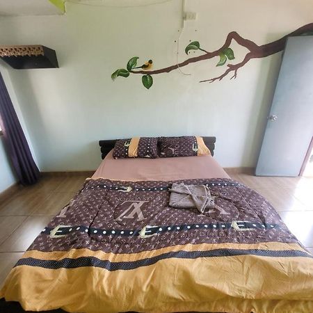 Psiloceye Weed Bar Restaurant & Guesthouse Chiang Mai Luaran gambar